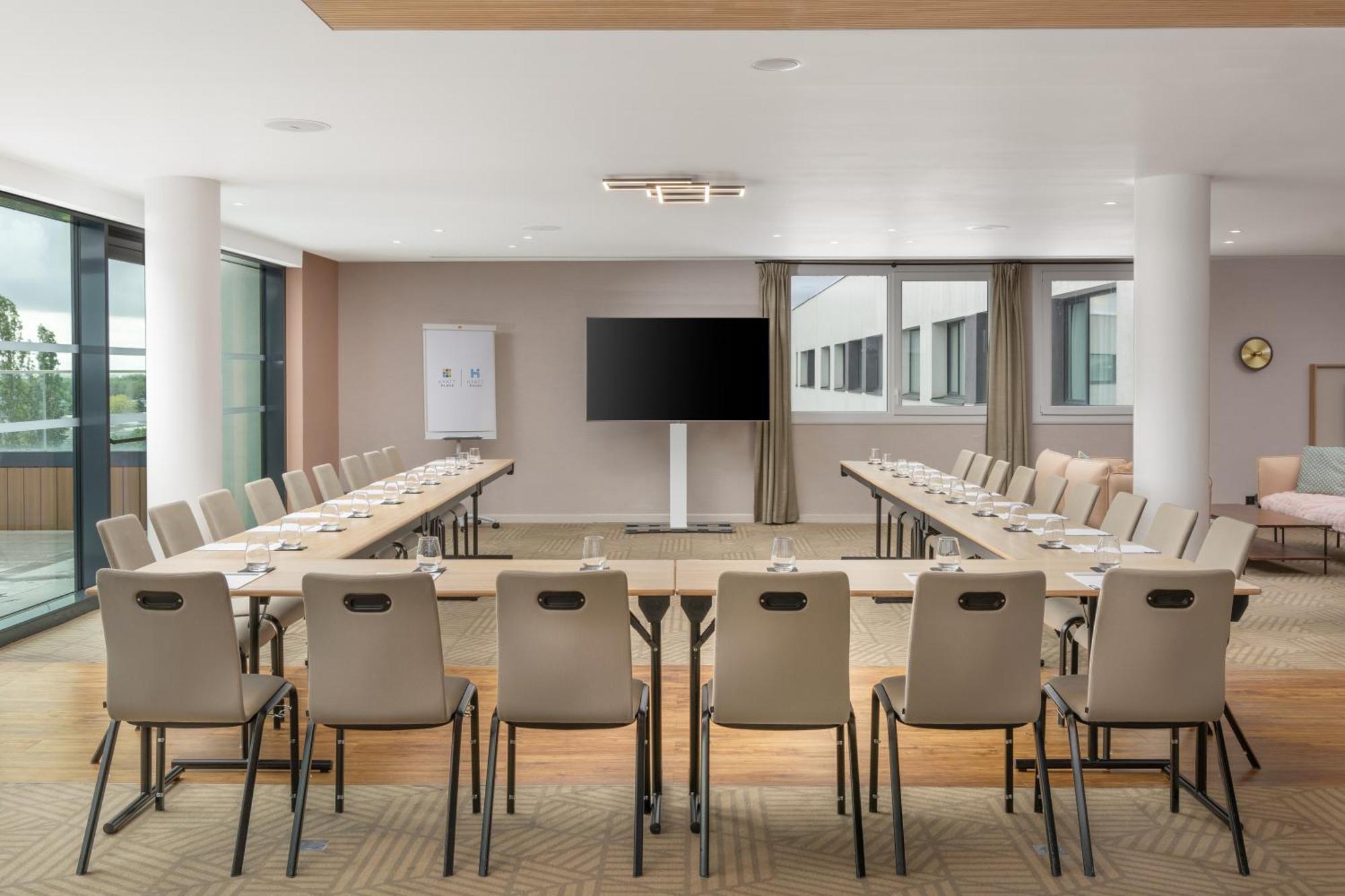 Hyatt House Paris Charles De Gaulle Airport Hotel Roissy-en-France Ngoại thất bức ảnh